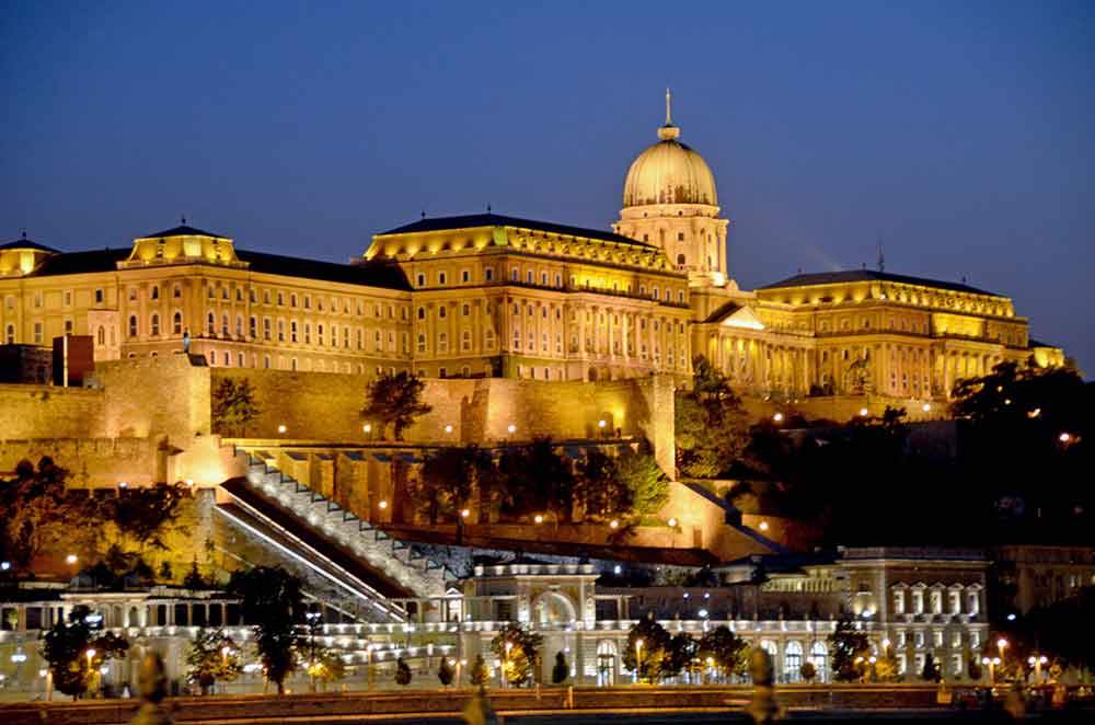 budapest night-AsiaPhotoStock