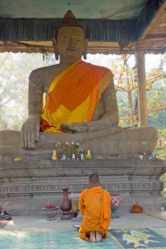 buddhism siem reap-AsiaPhotoStock