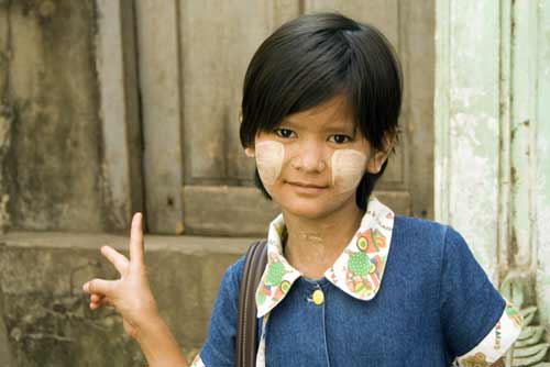 burmese girl-AsiaPhotoStock
