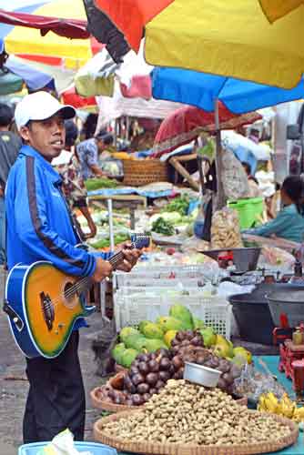 busker at borobudur mkt-AsiaPhotoStock