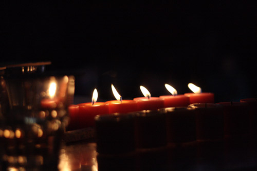 candles-AsiaPhotoStock