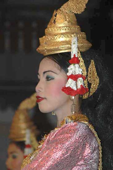 Cambodian dancer-AsiaPhotoStock