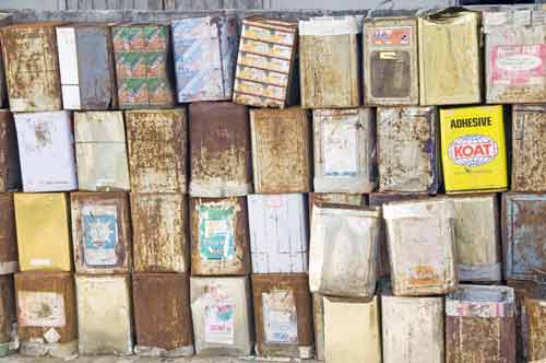 tin can recycling-AsiaPhotoStock