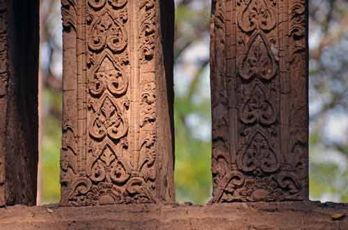 carving-AsiaPhotoStock