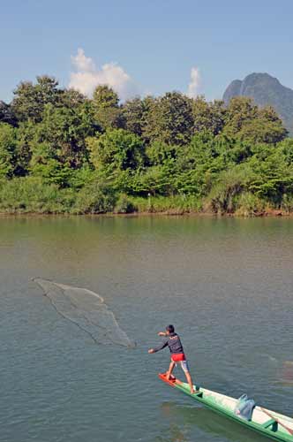 casting fishing net-AsiaPhotoStock