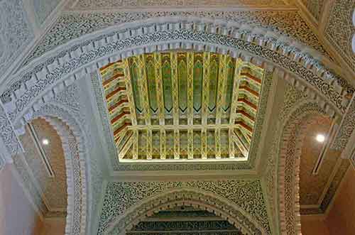 ceiling palace-AsiaPhotoStock