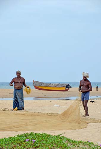 checking nets-AsiaPhotoStock