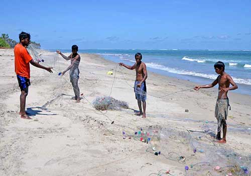 checking nets sumba-AsiaPhotoStock