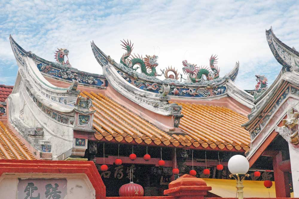 chinese temple roof-AsiaPhotoStock