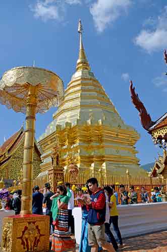 circling doi suthep-AsiaPhotoStock