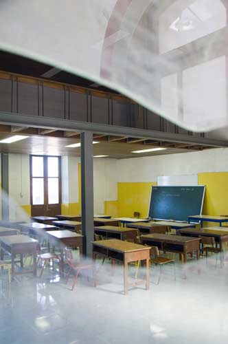 classroom-AsiaPhotoStock