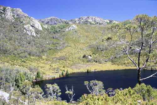 cradle mountain walk-AsiaPhotoStock