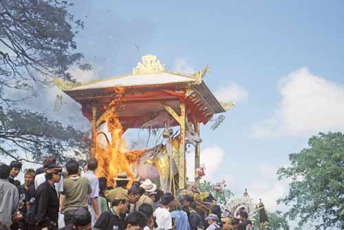 burning cremation-AsiaPhotoStock