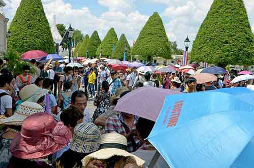 crowd-AsiaPhotoStock