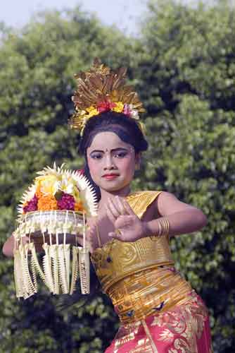 young dancer-AsiaPhotoStock