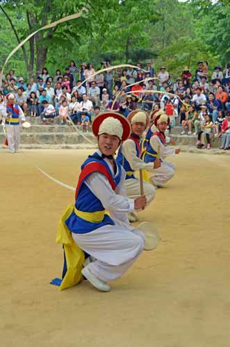 dancers suwon-AsiaPhotoStock