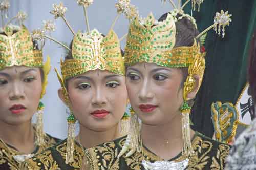 dancers at expo 2011-AsiaPhotoStock