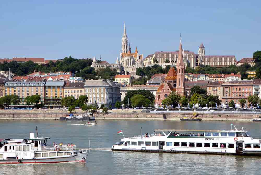 danube-AsiaPhotoStock