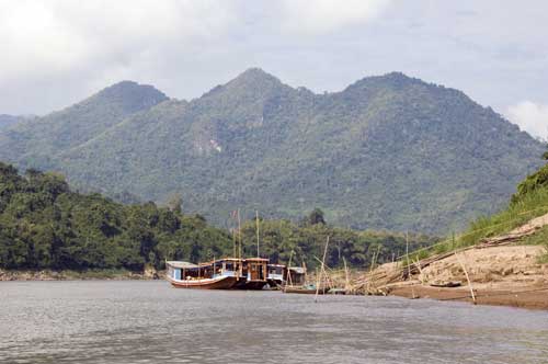 docked-AsiaPhotoStock