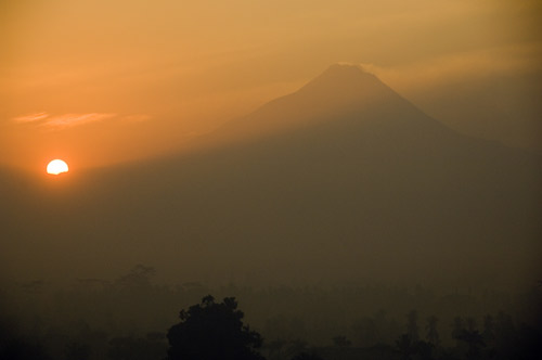sun starts to appear-AsiaPhotoStock