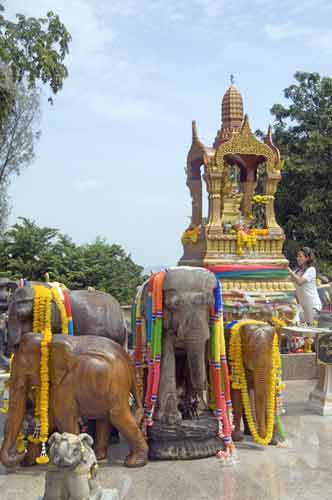 elephant shrines-AsiaPhotoStock