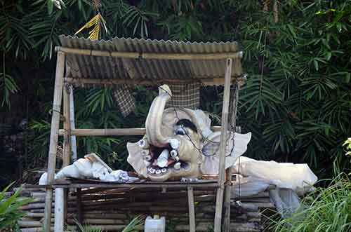 elephant sculpture ubud-AsiaPhotoStock