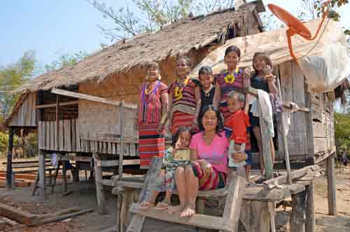 family of brau tribe-AsiaPhotoStock