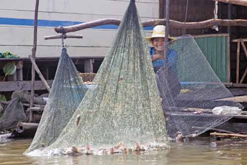 fisher woman-AsiaPhotoStock