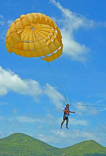 floating high-AsiaPhotoStock