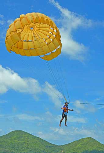 floating high-AsiaPhotoStock