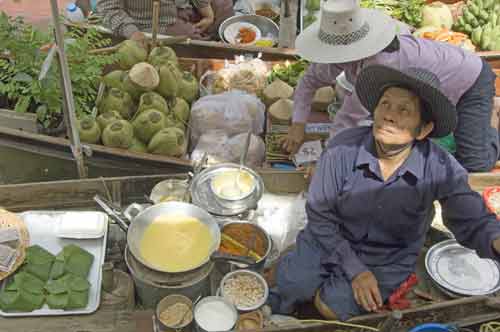 floating market food-AsiaPhotoStock