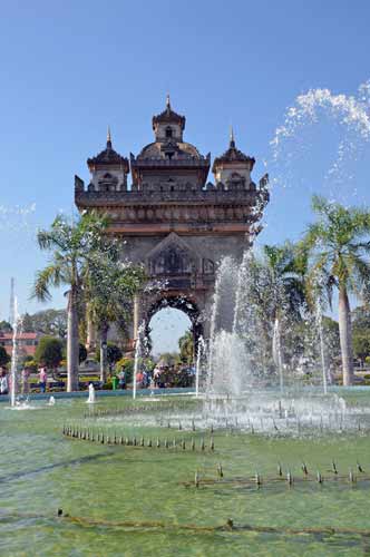 fountain patuxai-AsiaPhotoStock