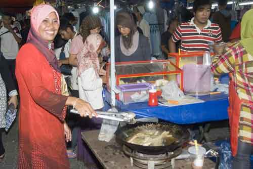 fry up at night market-AsiaPhotoStock