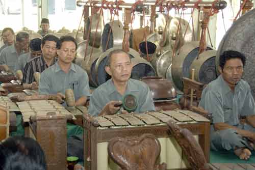 gamelan orchestra-AsiaPhotoStock