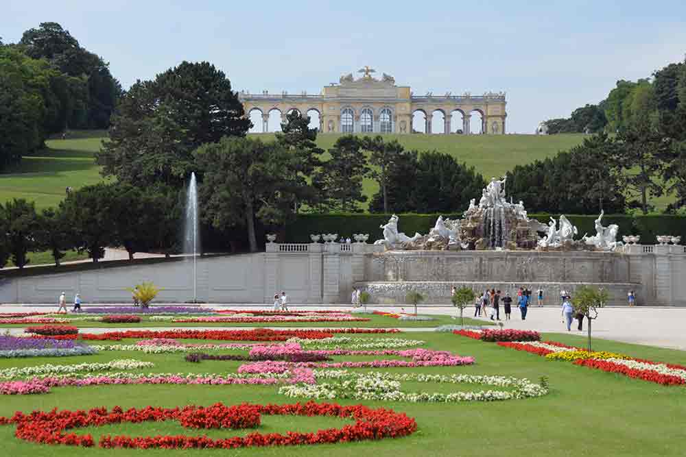 gardens schonbrunn-AsiaPhotoStock