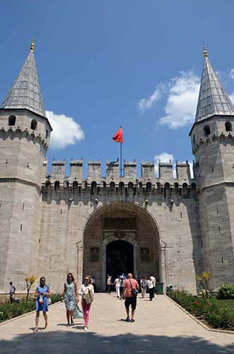 gate topkapi-AsiaPhotoStock