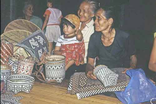 granny and child-AsiaPhotoStock