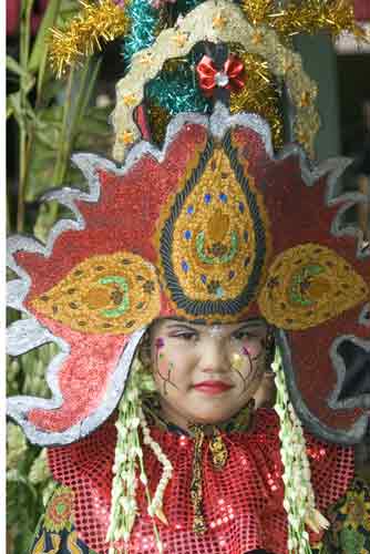 girl at carnival-AsiaPhotoStock