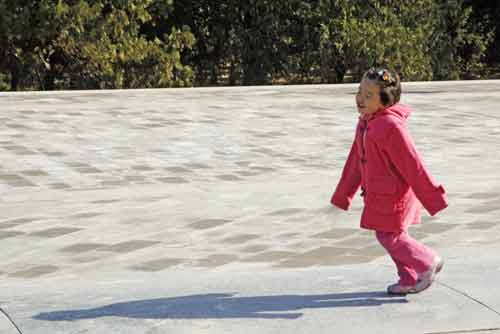 girl and shadows-AsiaPhotoStock