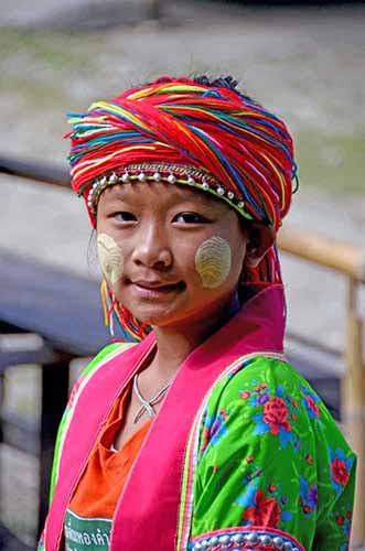 girl palong-AsiaPhotoStock