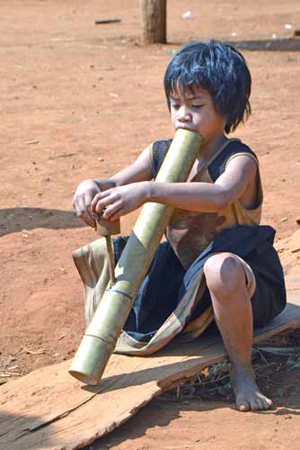 girl smoking a pipe-AsiaPhotoStock