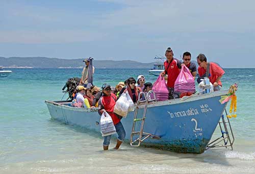 going ashore-AsiaPhotoStock