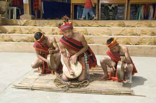 gong players-AsiaPhotoStock