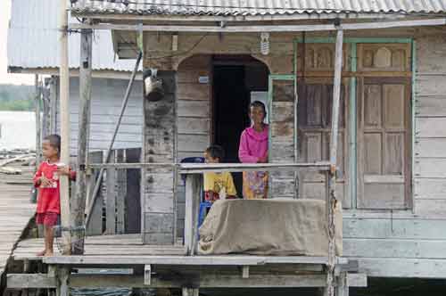 granny batam-AsiaPhotoStock