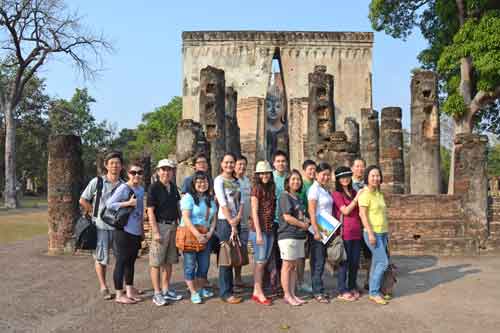 group at wat si chum-AsiaPhotoStock