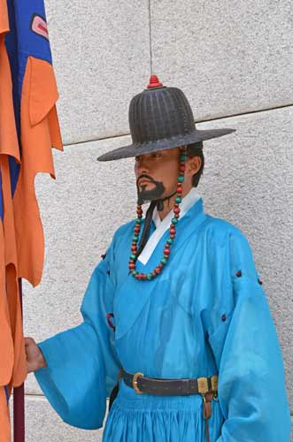 guard at Gyeongbokgung-AsiaPhotoStock