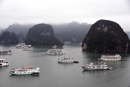 halong bay-AsiaPhotoStock