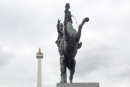 diponegoro statue-AsiaPhotoStock