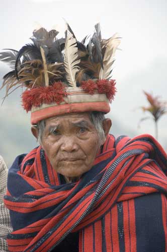 lady in shawl-AsiaPhotoStock