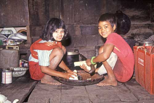 girls cooking-AsiaPhotoStock